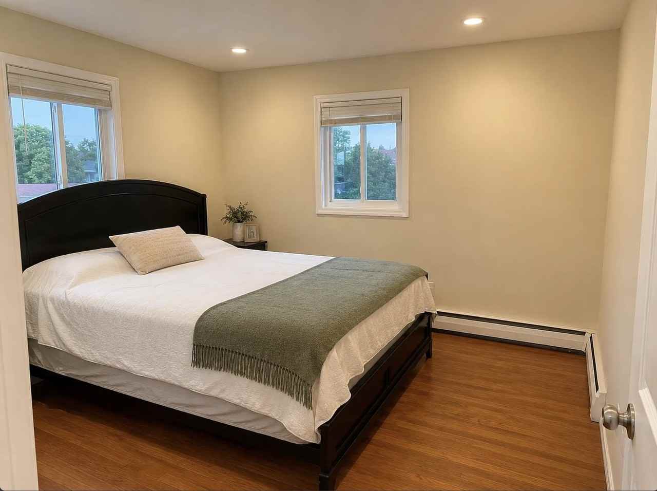 289 Great East Neck Road - Photo 5 of 8