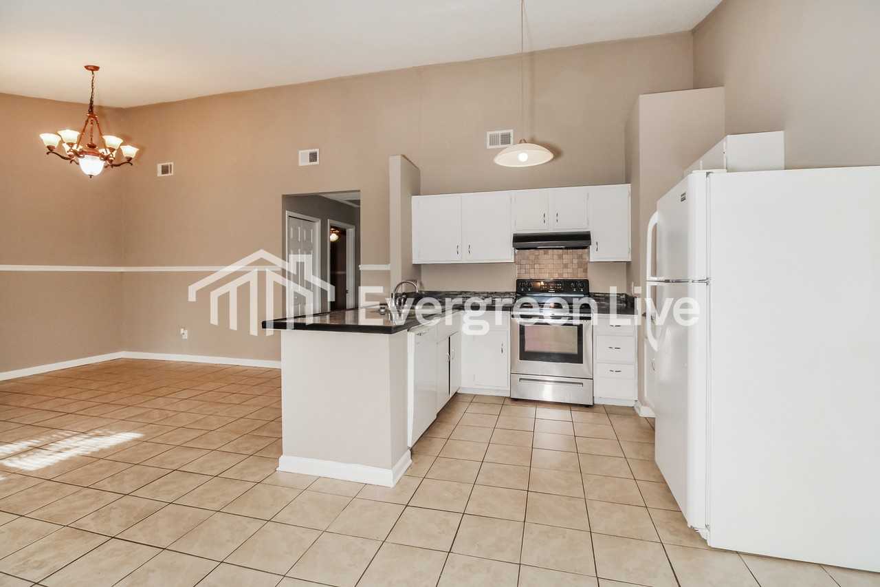 109 Raintree Ln - Photo 5 of 15