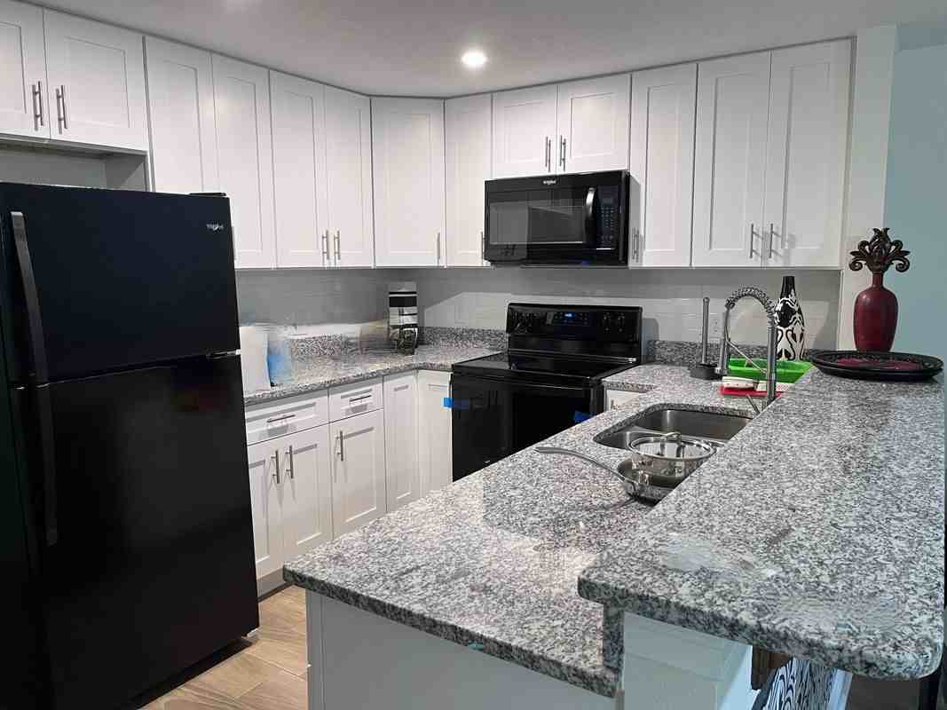 1147 E Mcdonald Ave ##201 - Photo 4 of 13