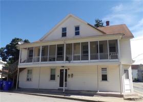 featured image of 32 Wakefield St