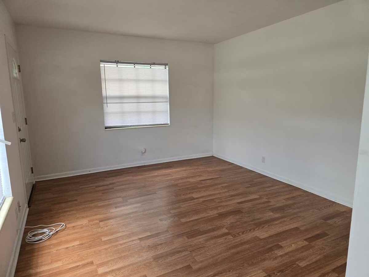 7018 Baywood Dr - Photo 3 of 24