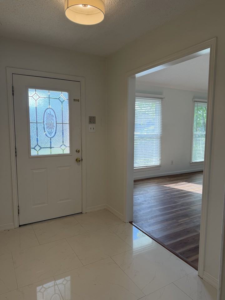 48 Traminer Dr - Photo 6 of 20