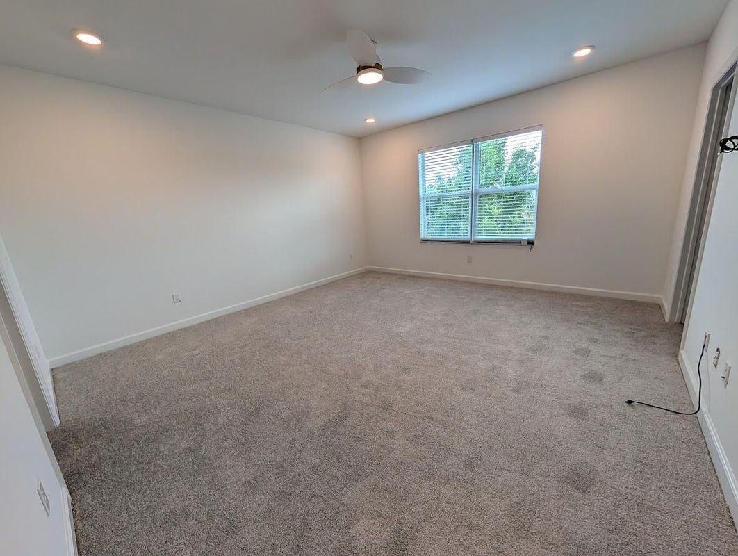 4315 Sylvester Palm Dr - Photo 2 of 5