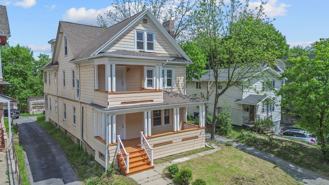 944 Bellevue Ave - Photo 1 of 1