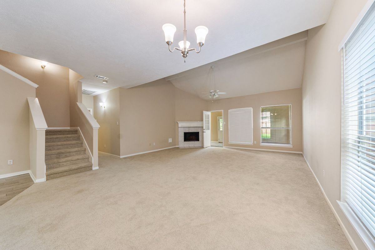 9107 Baber Dr - Photo 6 of 25