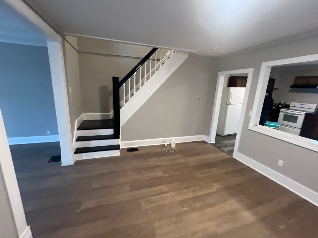 9 Factory St ## 11 - Photo 2 of 3