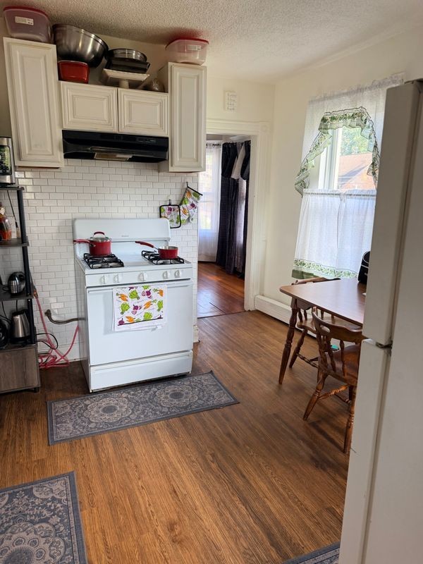 703 Garden St ##2 - Photo 3 of 4