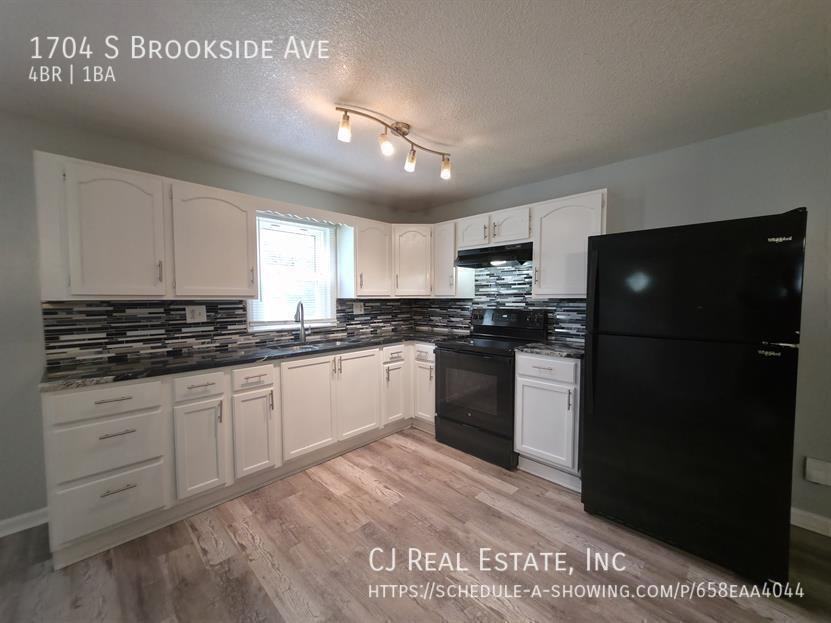 1704 S Brookside Ave - Photo 4 of 12
