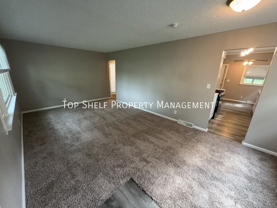 5620 College Ave - Photo 2 of 16