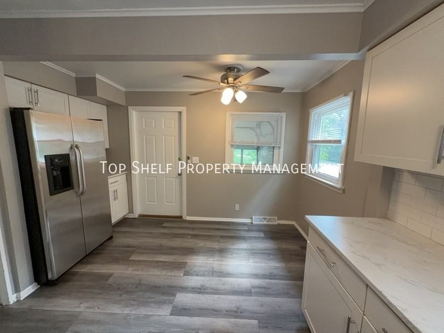 5620 College Ave - Photo 4 of 16