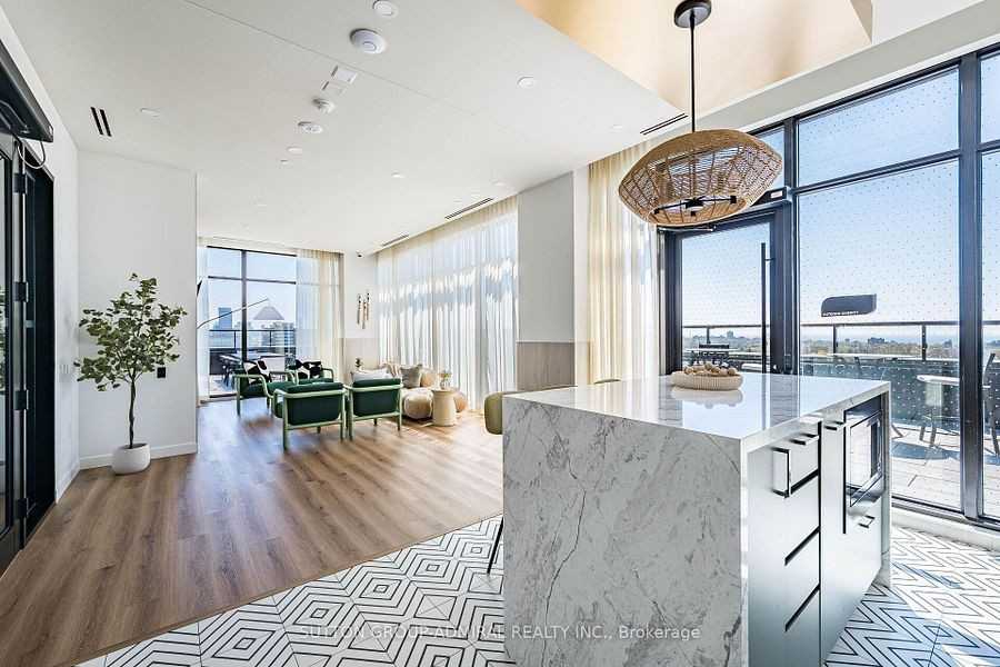 1660 Bloor Street West #903 - Photo 3 of 26