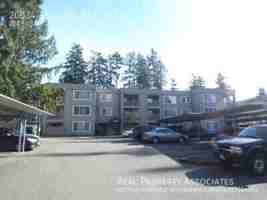featured image of 20034 15th Ave Ne #107