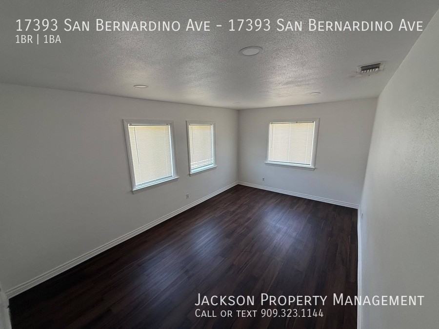17393 San Bernardino Ave - Photo 3 of 12