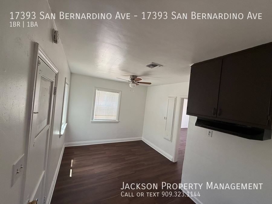 17393 San Bernardino Ave - Photo 6 of 12
