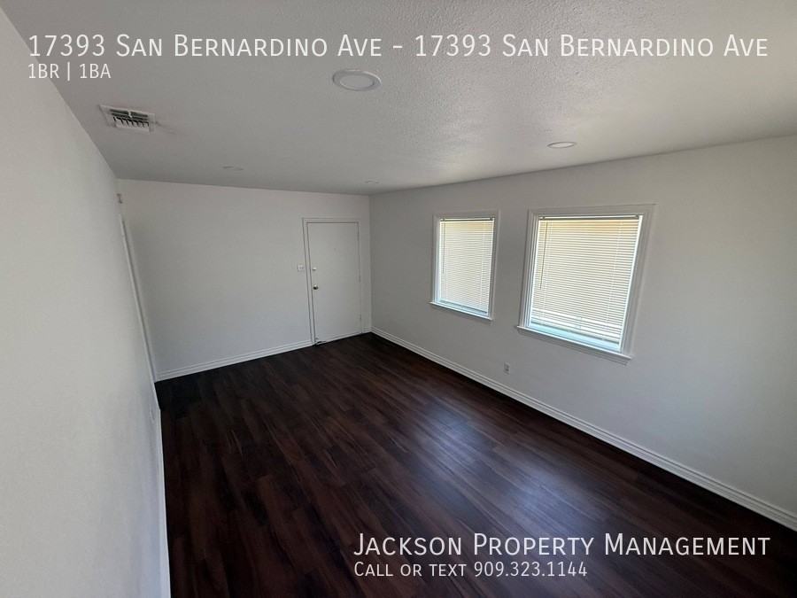 17393 San Bernardino Ave - Photo 7 of 12