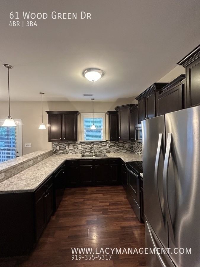 61 Wood Green Dr - Photo 4 of 20