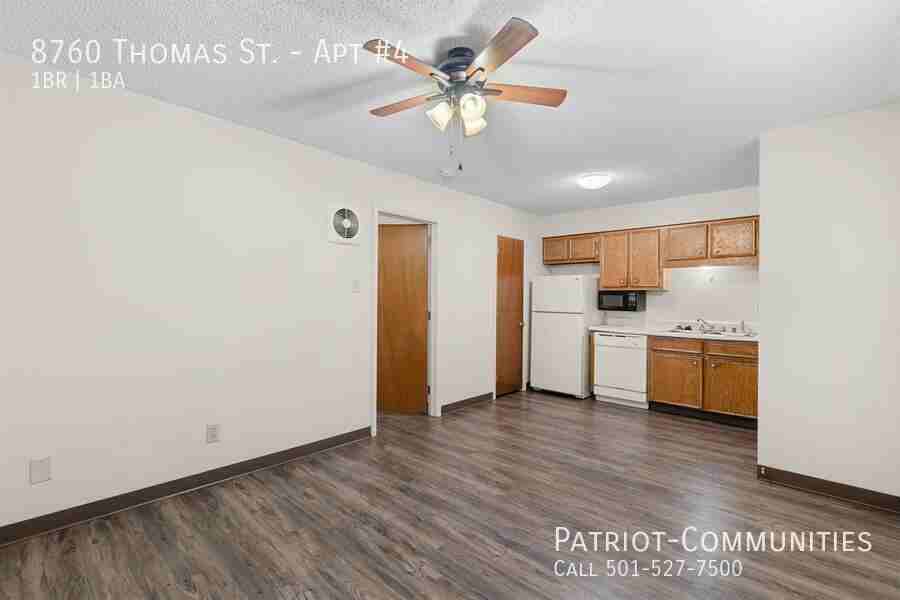 8760 Thomas St #4