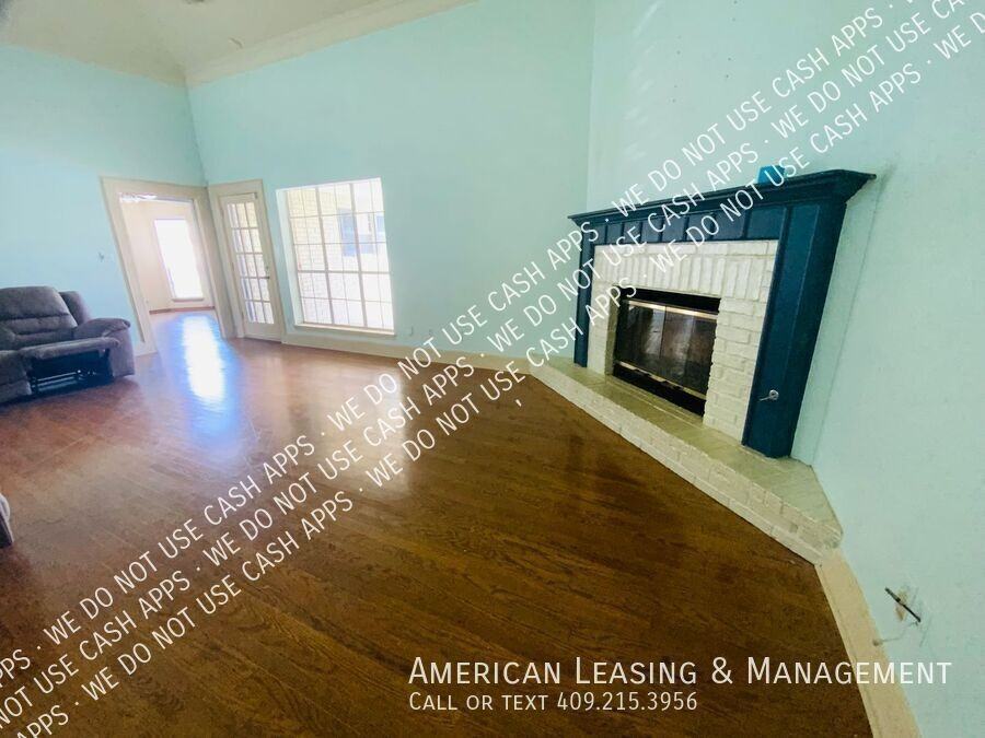 4820 Edgewood Ln - Photo 5 of 25