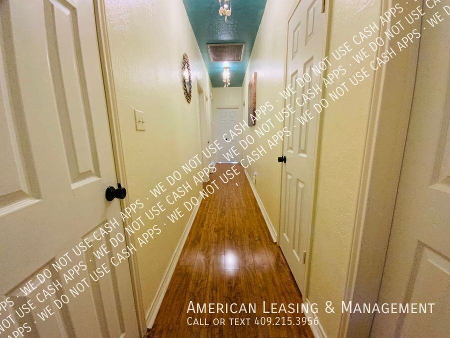 4820 Edgewood Ln - Photo 6 of 25
