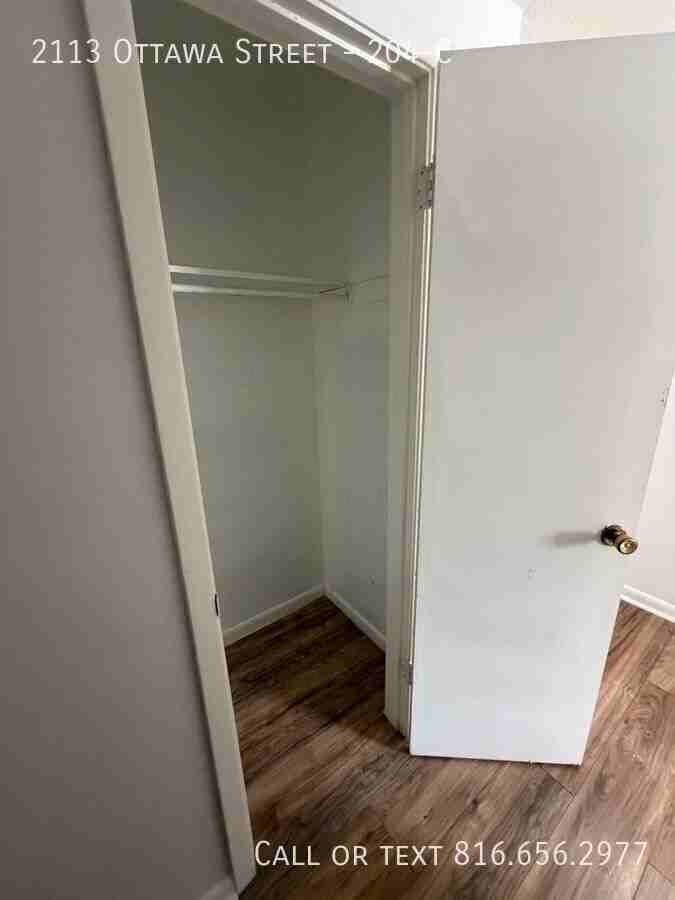 2113 Ottawa St #204C - Photo 4 of 45