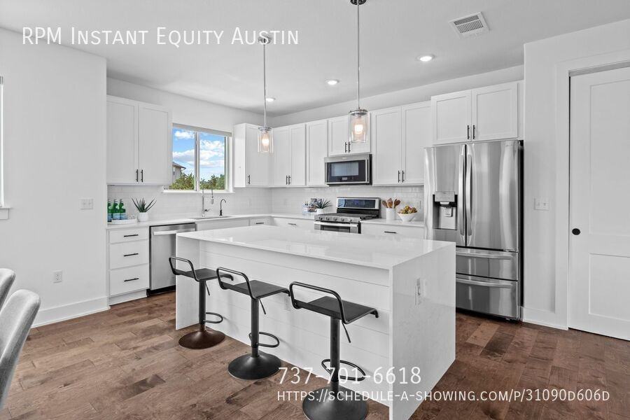 5315 La Crosse Ave #11 - Photo 3 of 3