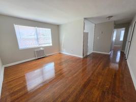 featured image of 214 Kenilworth Ave Ne