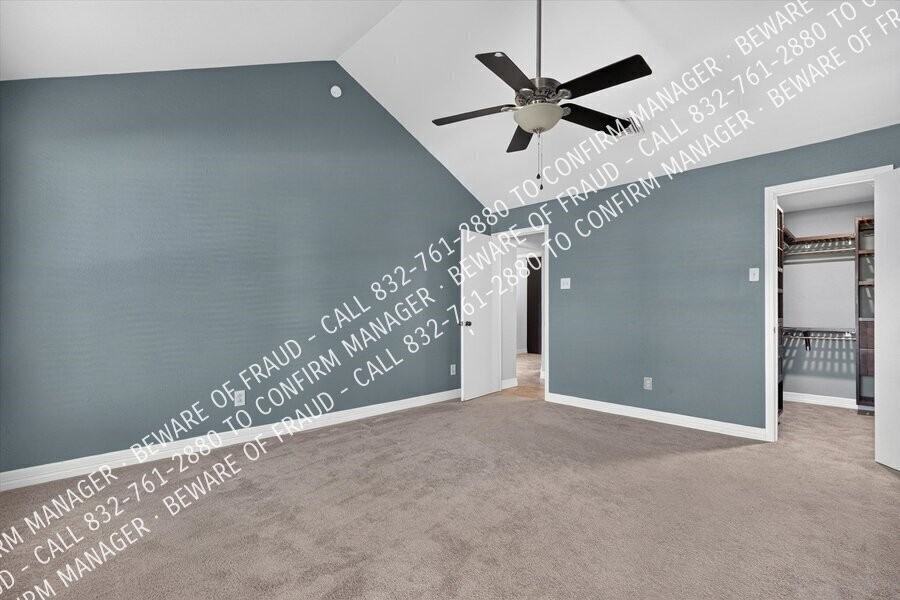 593 King Cir - Photo 2 of 34