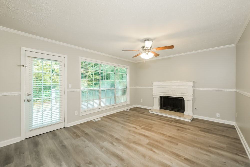 445 Ridgedale Way - Photo 5 of 18
