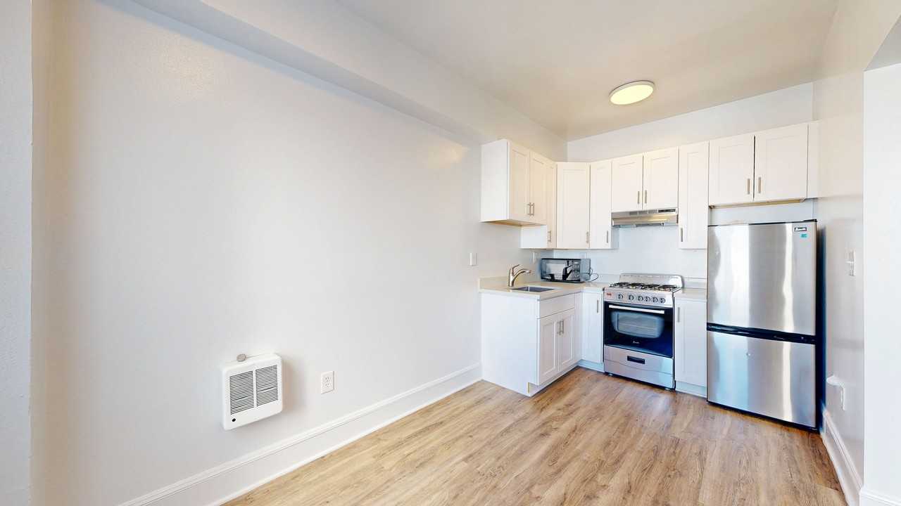 723 Ellis St #504 - Photo 2 of 10