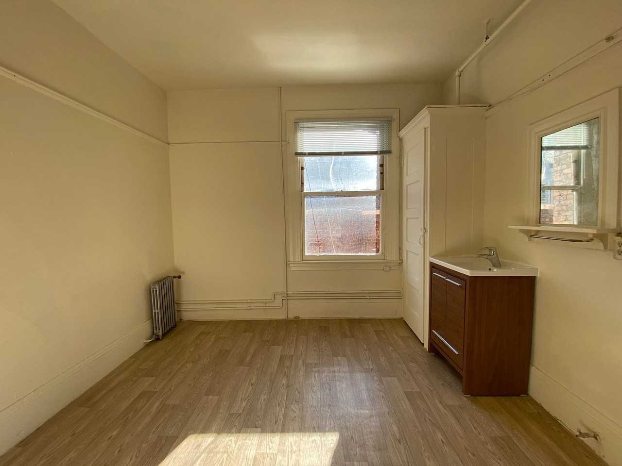 917 Kearny St #211 - Photo 6 of 9