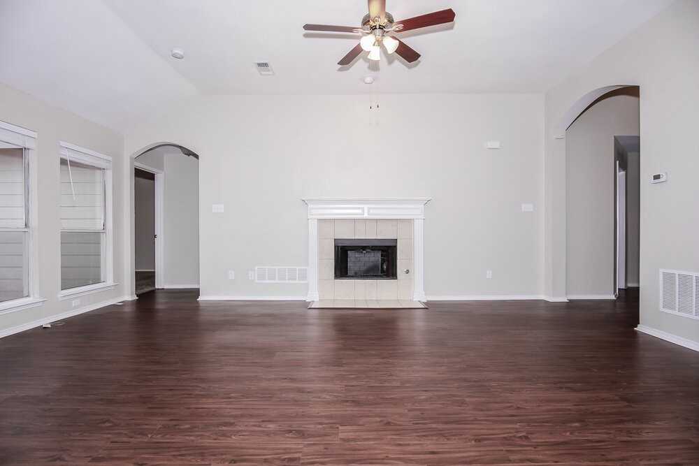 2809 Berry Hl - Photo 5 of 16