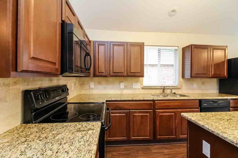 2809 Berry Hl - Photo 7 of 16
