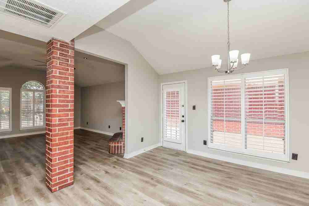 7007 Rovato Dr - Photo 5 of 16