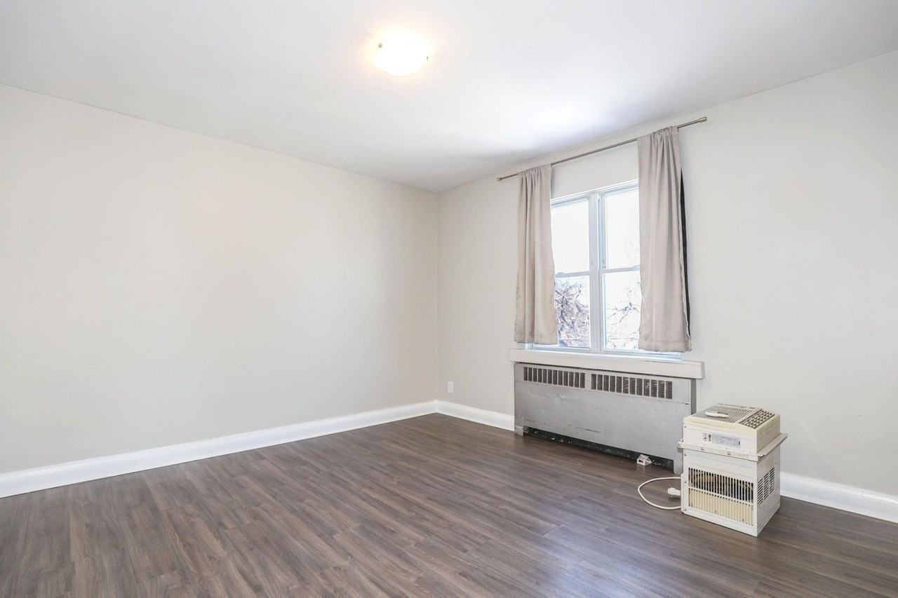 262 St Mary'S Rd - Photo 5 of 6