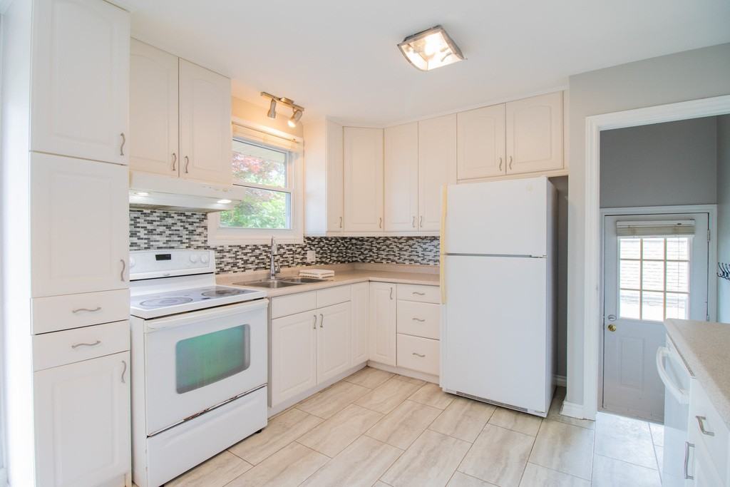 15 Sheridan Dr - Photo 6 of 20