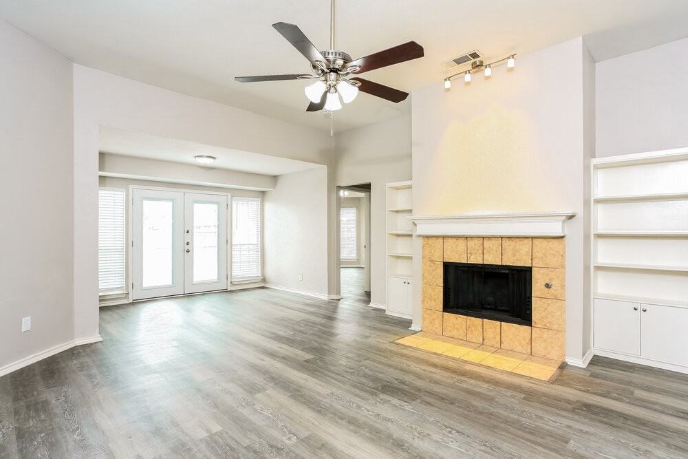 2716 Wild Grove Ln - Photo 4 of 16