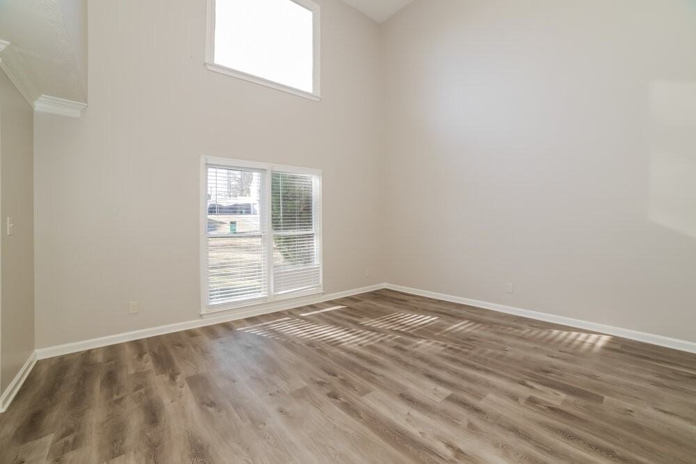 5690 Roundelay Way - Photo 4 of 17