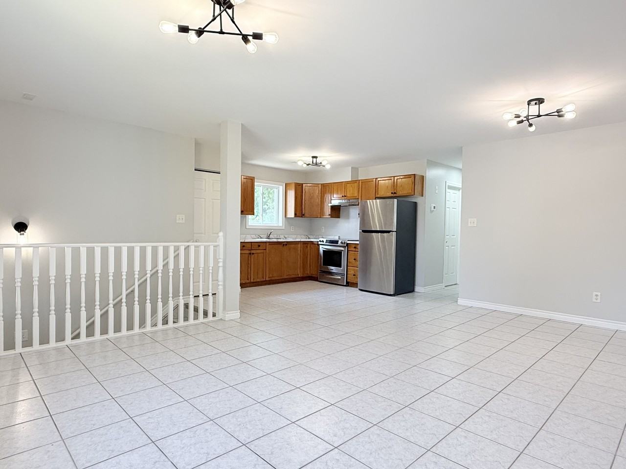 2397 Pillette Rd - Photo 6 of 17