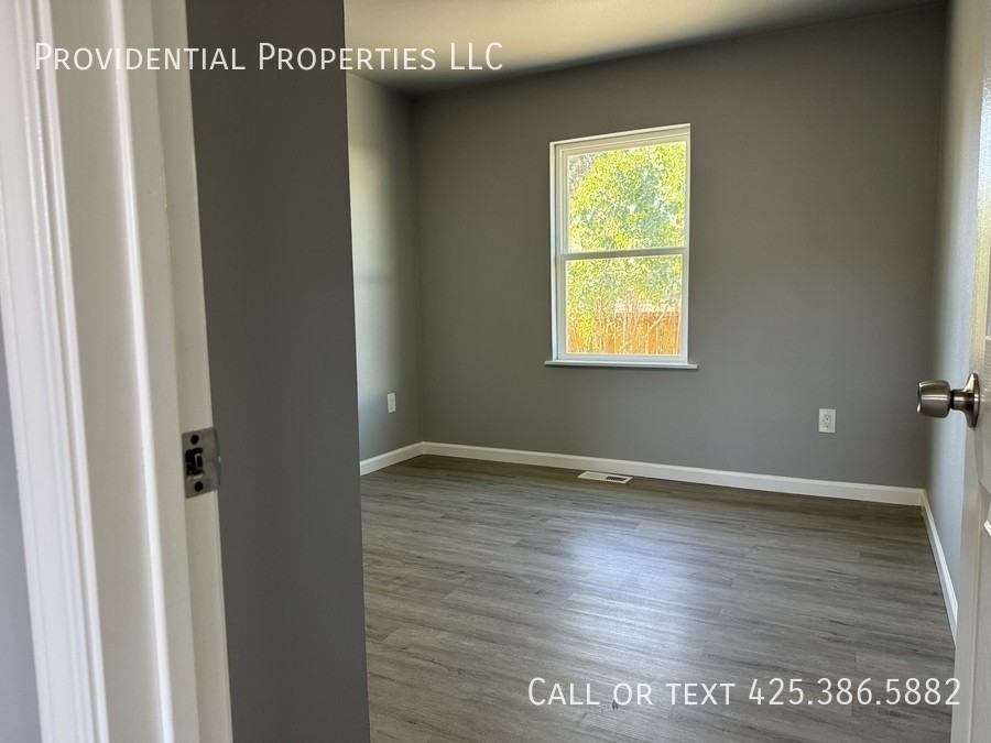 708 D St Se - Photo 6 of 16