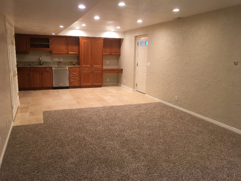 8015 S Royal Ln - Photo 2 of 6