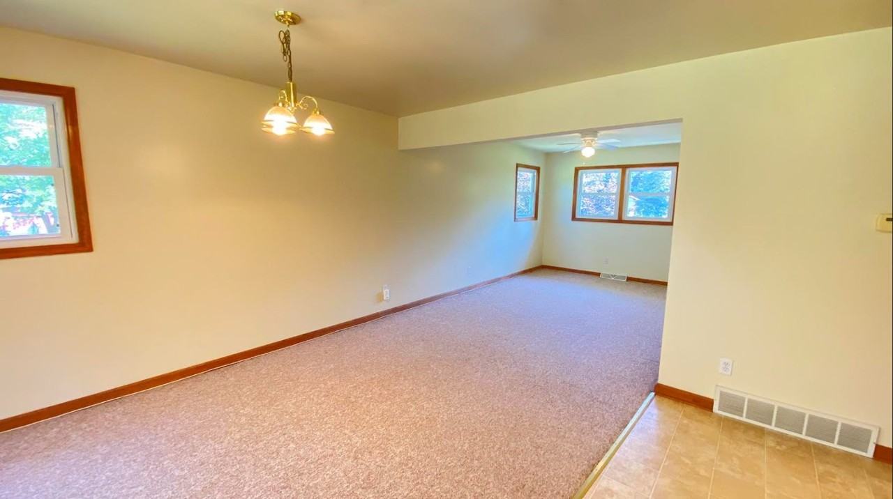 604 Via Ponderosa - Photo 3 of 15