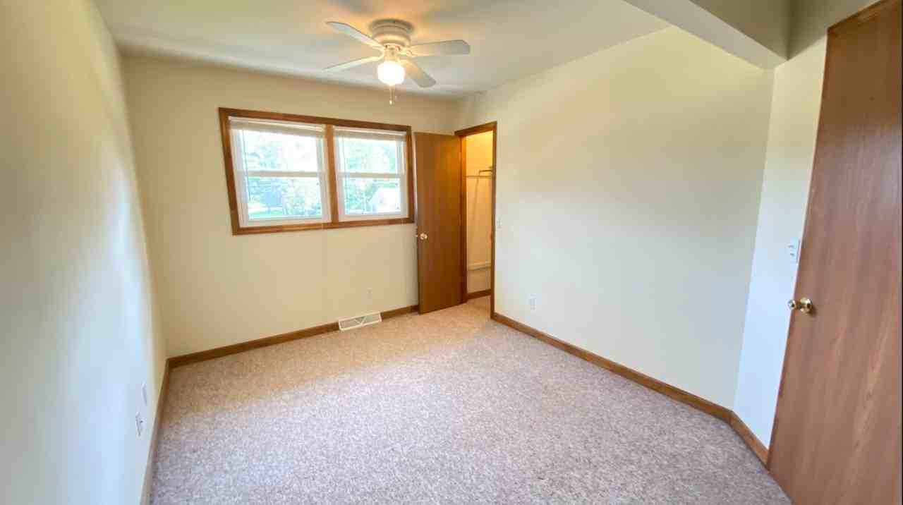 604 Via Ponderosa - Photo 5 of 15
