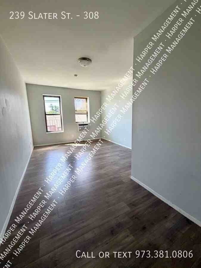 239 Slater St #308 - Photo 2 of 4