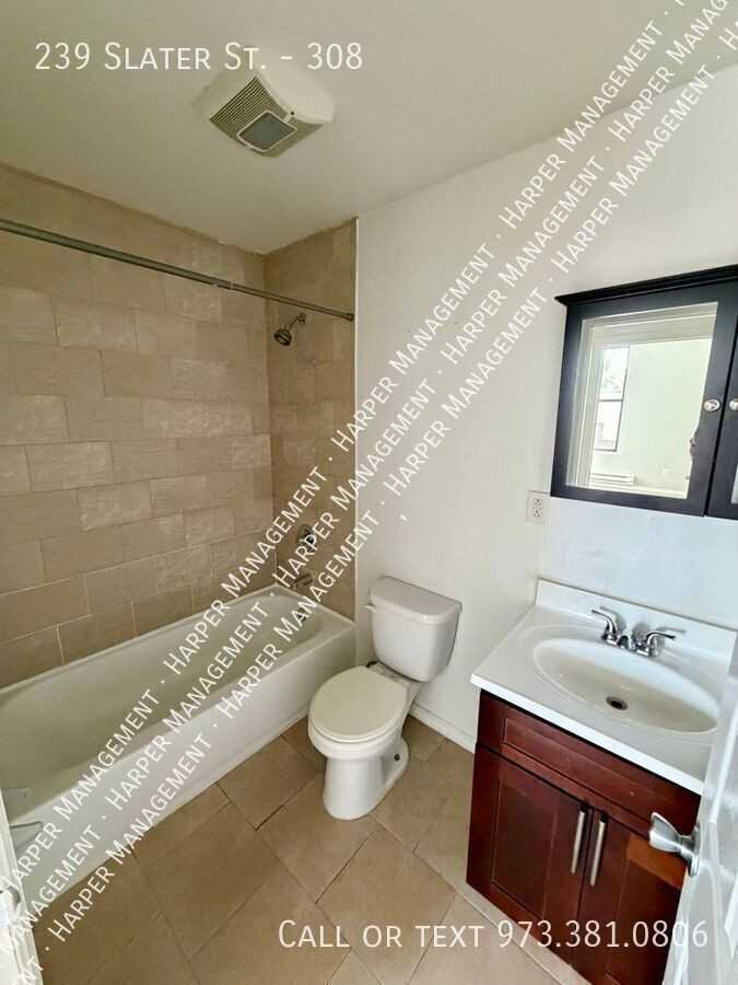 239 Slater St #308 - Photo 3 of 4