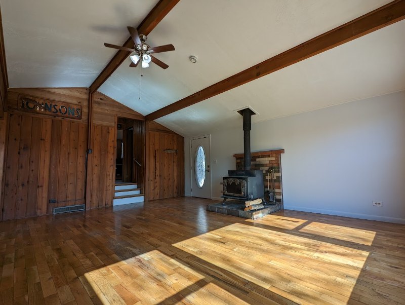 320 Beaver Creek Rd - Photo 4 of 26