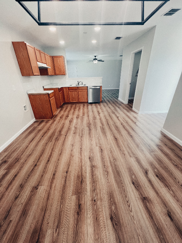 243 Meadowcrest Dr - Photo 4 of 17