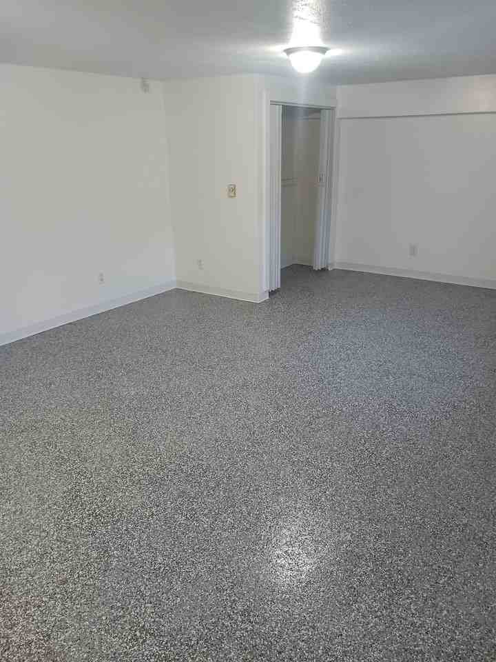W162N11651 Park Ave #1B - Photo 5 of 8