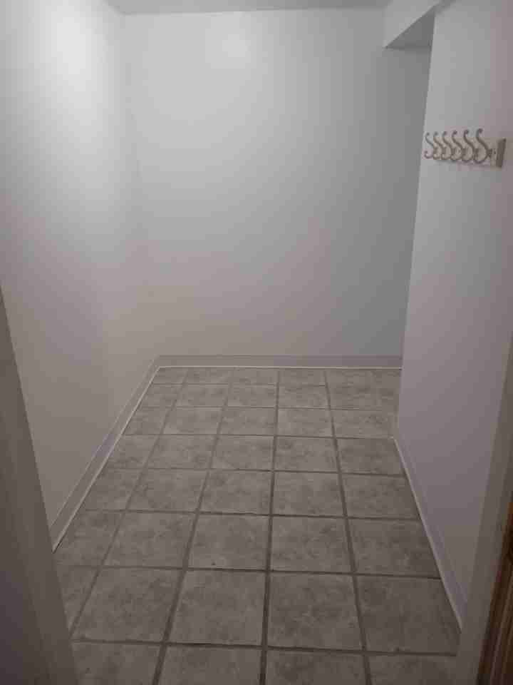 W162N11651 Park Ave #1B - Photo 7 of 8