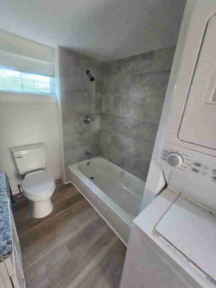 1609 Spratley St #A - Photo 5 of 8