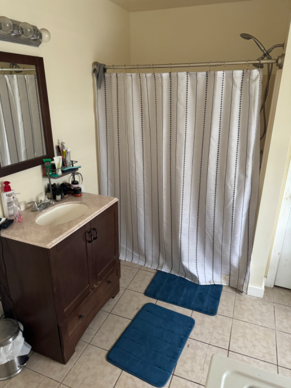 658 Maine Ave - Photo 3 of 7